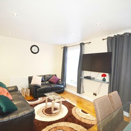 London Modern 4 Bedroom Apartment Exteriör bild