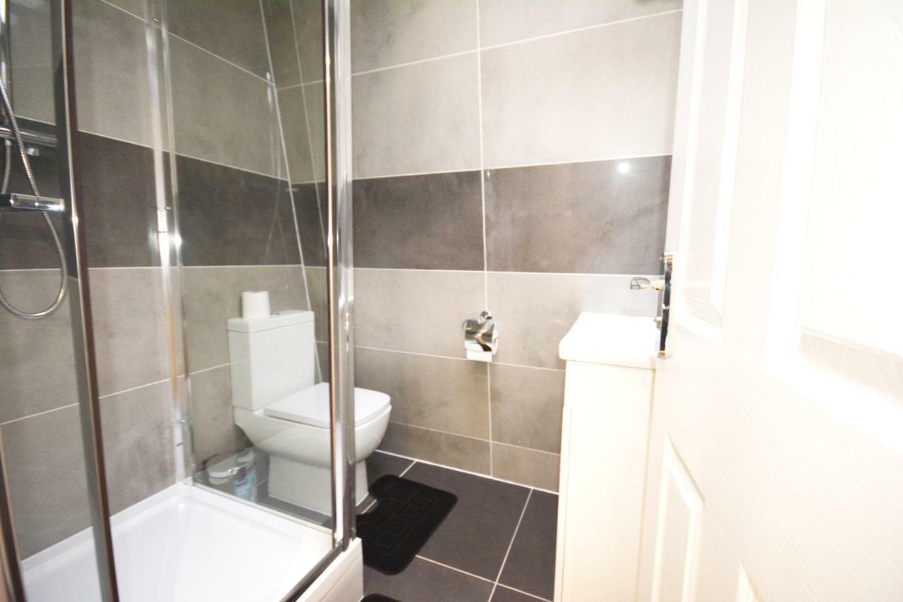 London Modern 4 Bedroom Apartment Exteriör bild