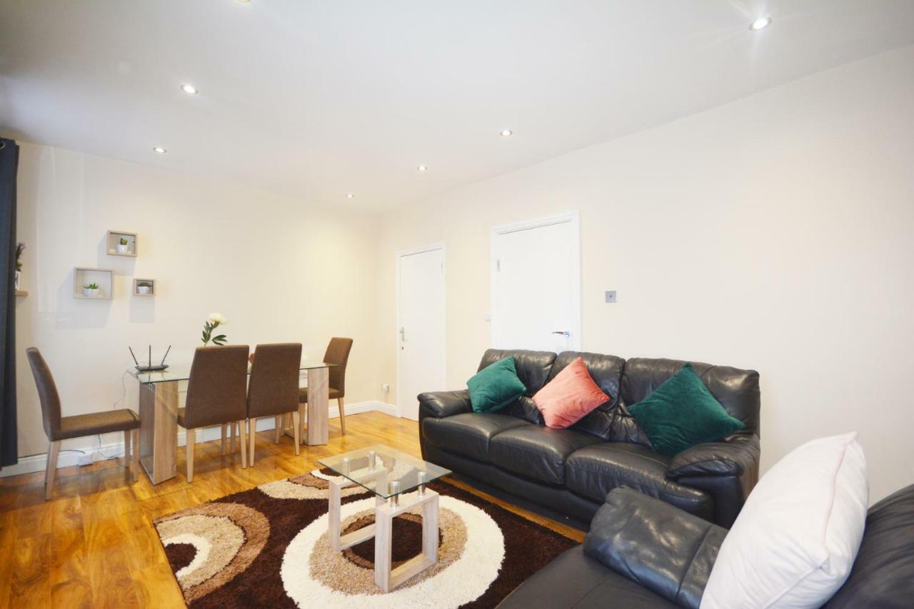 London Modern 4 Bedroom Apartment Exteriör bild