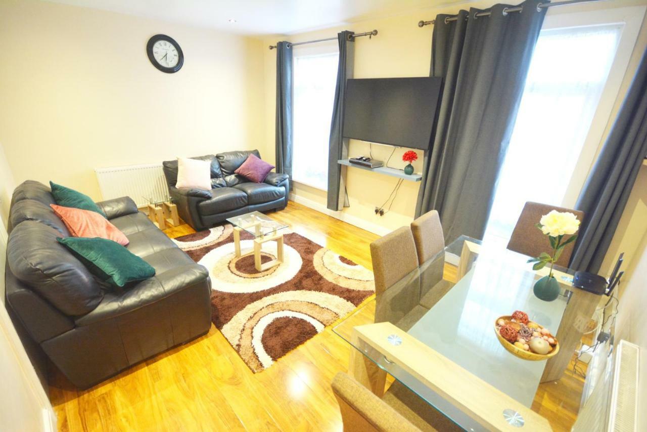 London Modern 4 Bedroom Apartment Exteriör bild