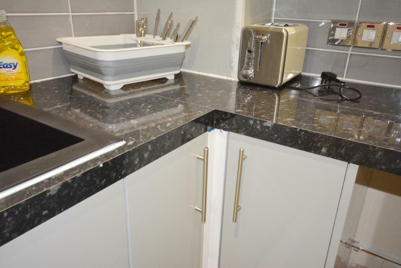 London Modern 4 Bedroom Apartment Exteriör bild